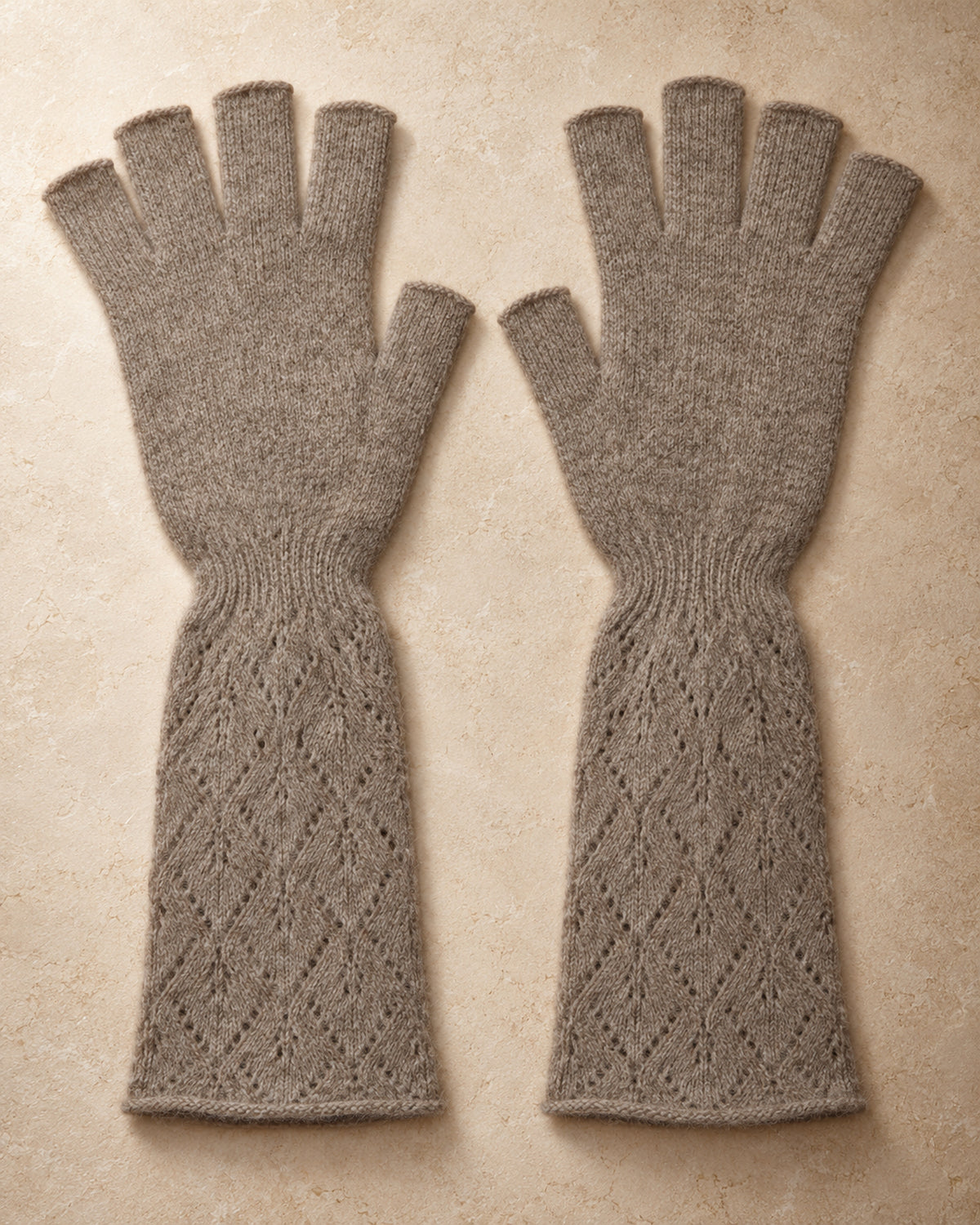 Men's Long Fingerless Gloves in Cashmere, Grey, flat view
