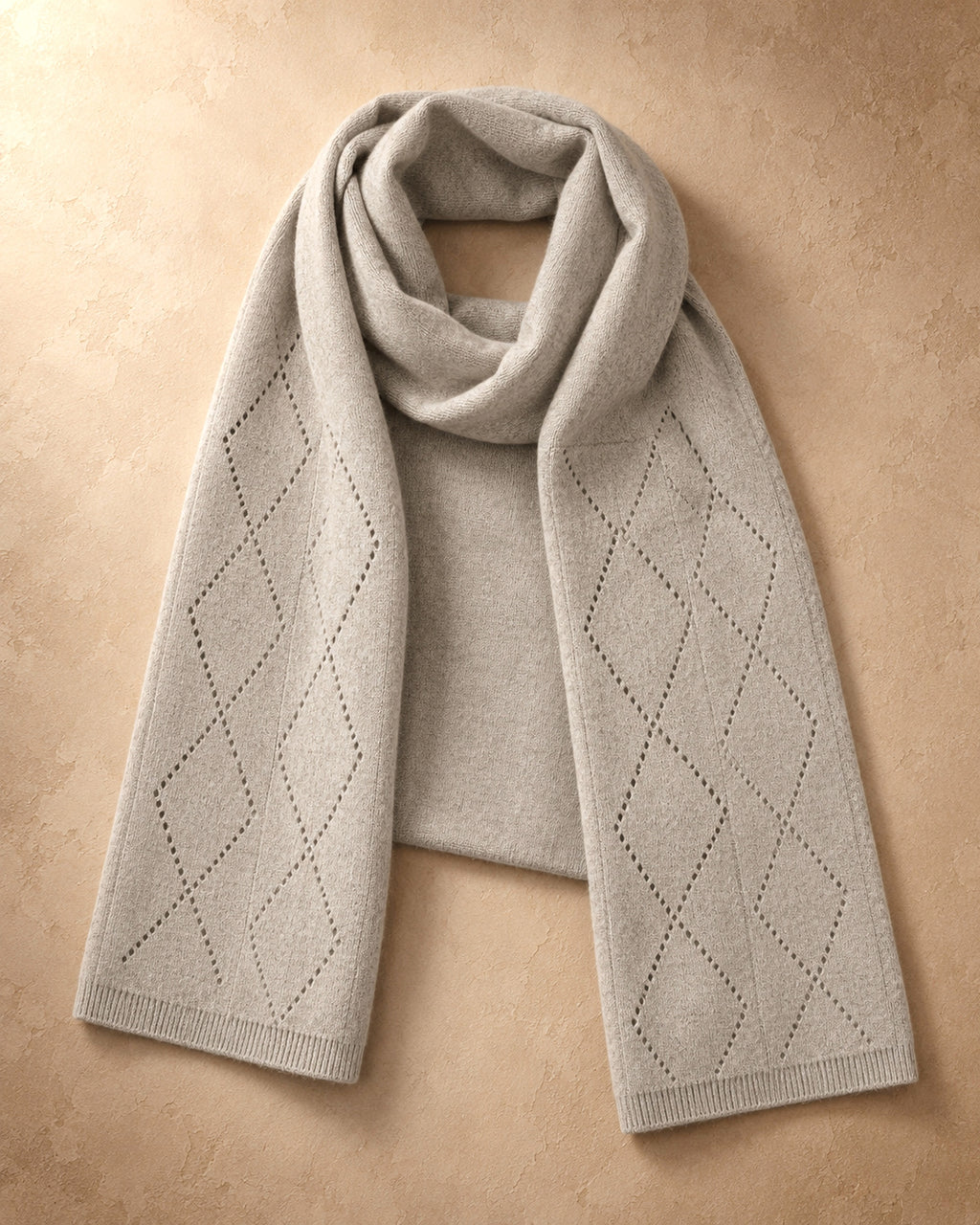 Diamond-End Scarf in Cashmere, Grey, flat view