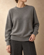 Fine Crew-Neck Pullover in Cashmere, Grey, detail view