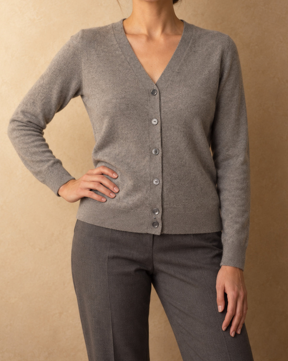 Tamarisk Cashmere V-Neck Cardigan, Grey, front view