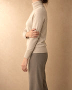 Roll-Neck Jumper in Cashmere, Beige, side view