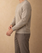 Men's Fine Crew-Neck Pullover in Cashmere, Beige, side view