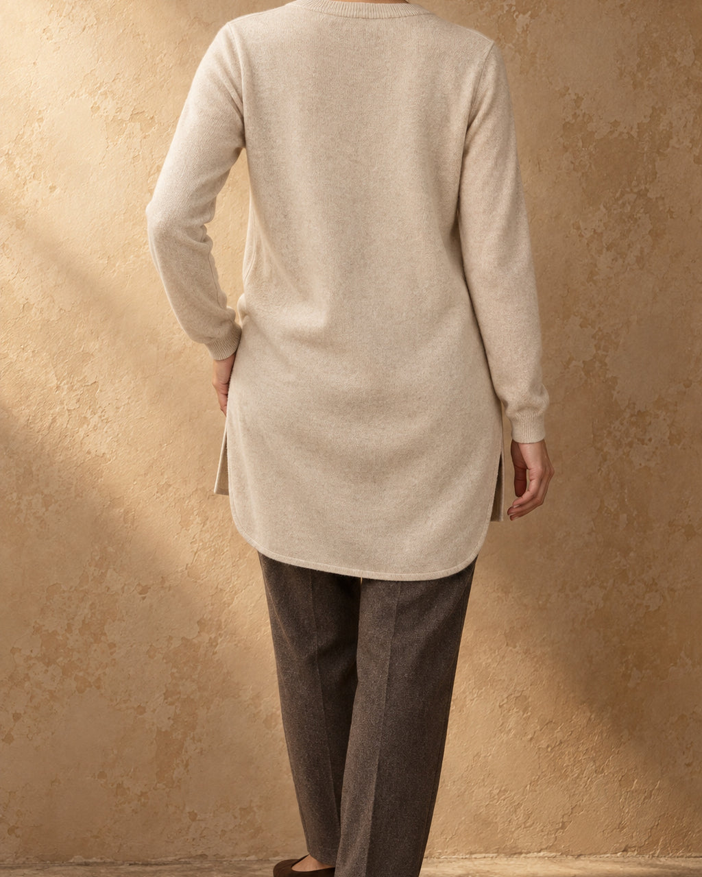 Long V-Neck Tunic Jumper in Cashmere, Beige, back view