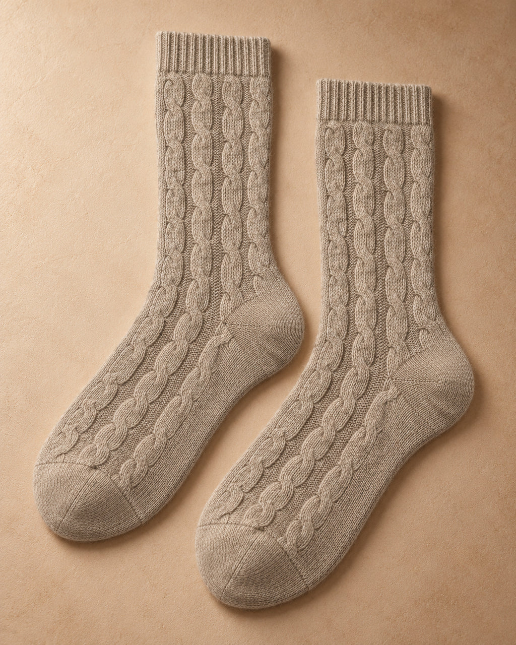 Airag Cashmere Cable-Knit Socks, Beige, flat view